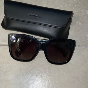 Spectacle Snapchat glasses